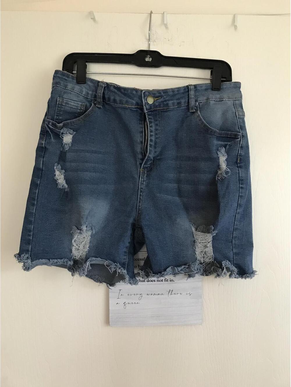 Plus Size Distressed Denim Shorts XXL